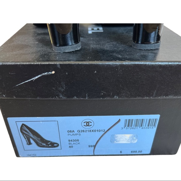 Beautiful Patent Black Chanel Pumps - Size 40 G26218 - Picture 8 of 9